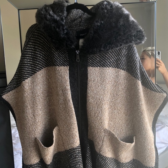 Zara Poncho Coat - Picture 5 of 5
